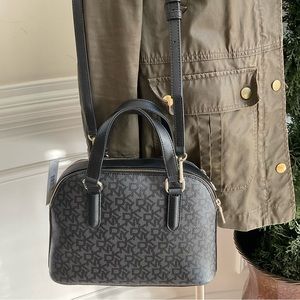 Dkny Black Logo Crossbody Bag